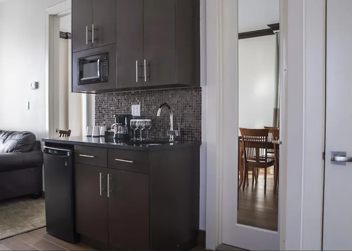 Aura Hotel Brooklyn